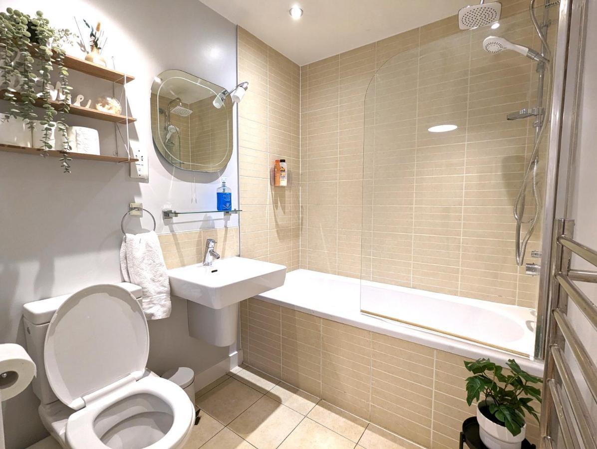 City Centre Morden 1-Bedroom Apt Near Dock Liverpool Bagian luar foto