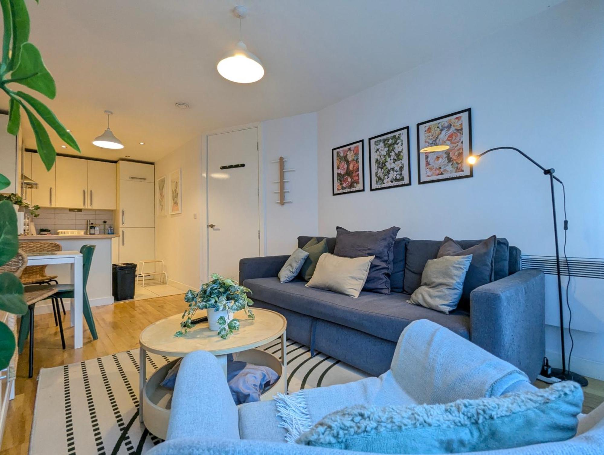 City Centre Morden 1-Bedroom Apt Near Dock Liverpool Bagian luar foto